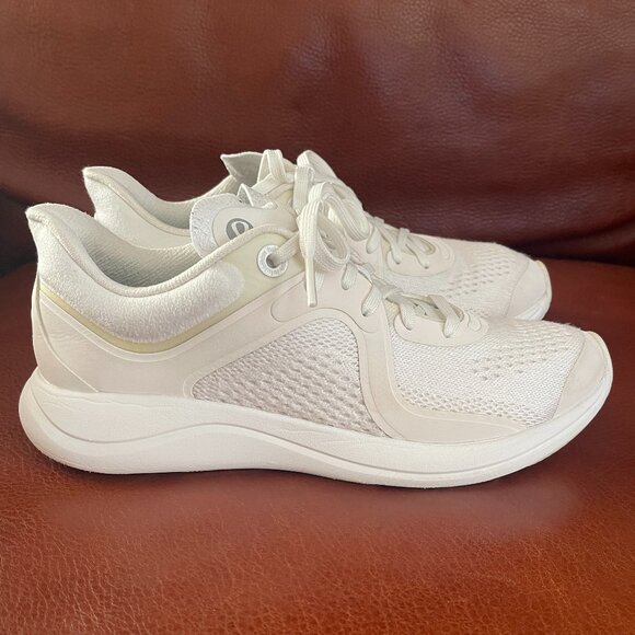 Lululemon Chargefeel Workout Low Top Women's White Sneakers Size: 7.5 - Picture 7 of 16